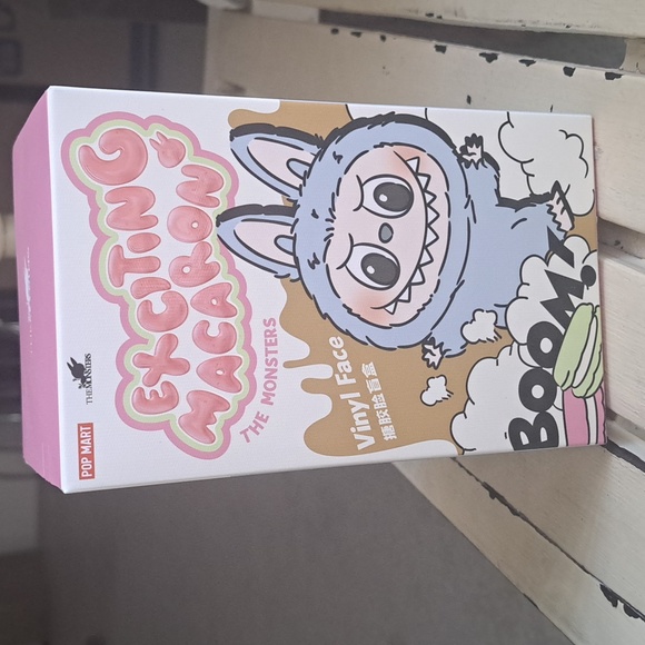 LABUBU-Exciting Macaron - The Monsters-SINGLE BLIND BOX - Picture 1 of 7